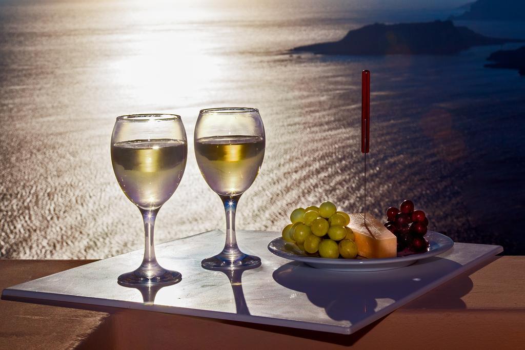 Santa Rinoula Suites Sea Sunset Views Adults Only Megalohóri Kültér fotó